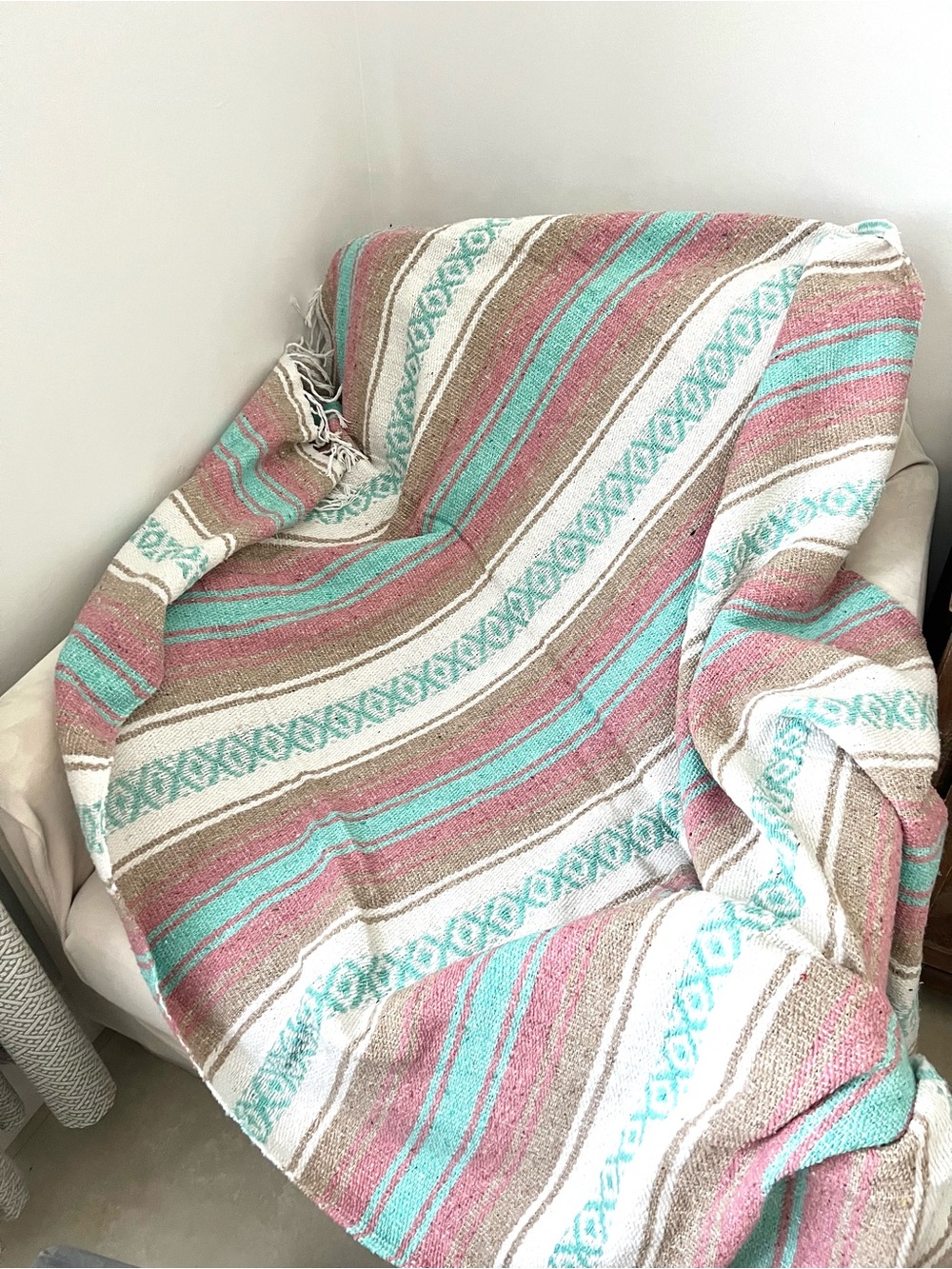 Handwoven Falsa boho blanket in Pink, Turquoise and Tan - Picture 3 of 4